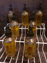 Load image into Gallery viewer, HAIR***Organic Alopecia Hair Growth Oil (for clients suffering from Alopecia) 2 oz &amp; 4 oz
